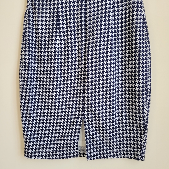 EUC Ava. Houndstooth dress - Picture 4 of 6